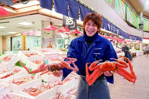 金沢で最高のズワイガニを食べる＆買う