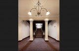 旧陸軍第九師団司令部庁舎（1階階段ホール）写真：太田拓実